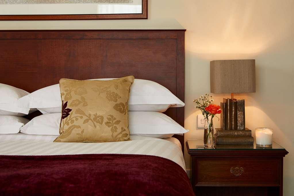 Macdonald Frimley Hall Hotel & Spa Кемберлі Номер фото