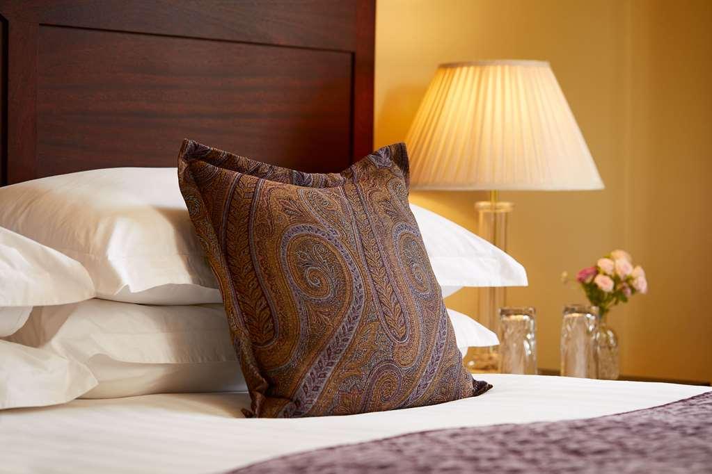 Macdonald Frimley Hall Hotel & Spa Кемберлі Номер фото