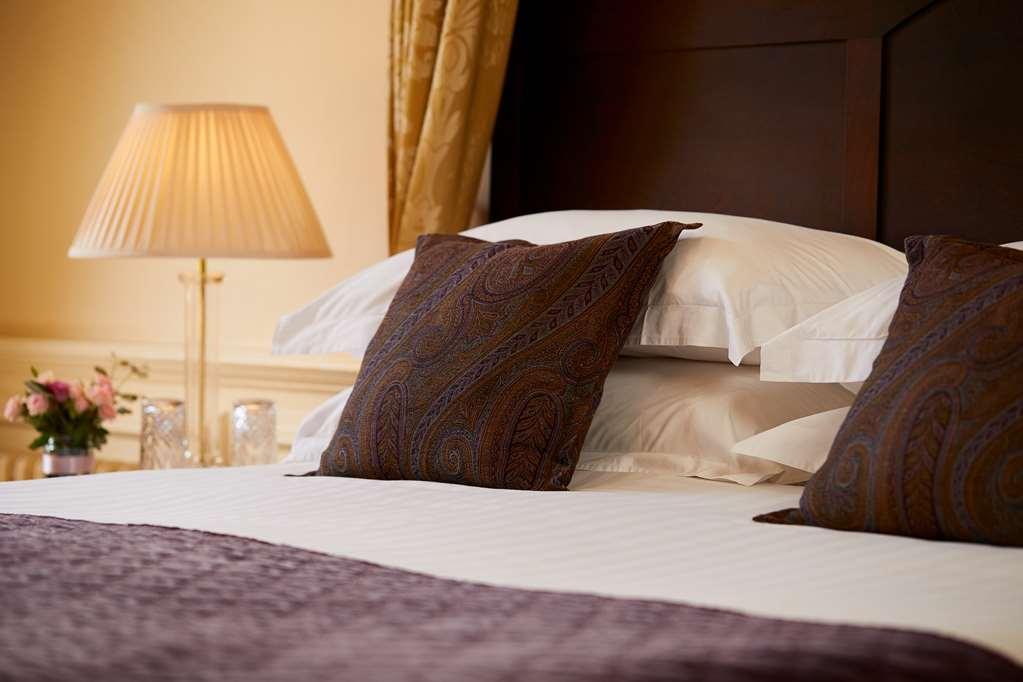 Macdonald Frimley Hall Hotel & Spa Кемберлі Номер фото