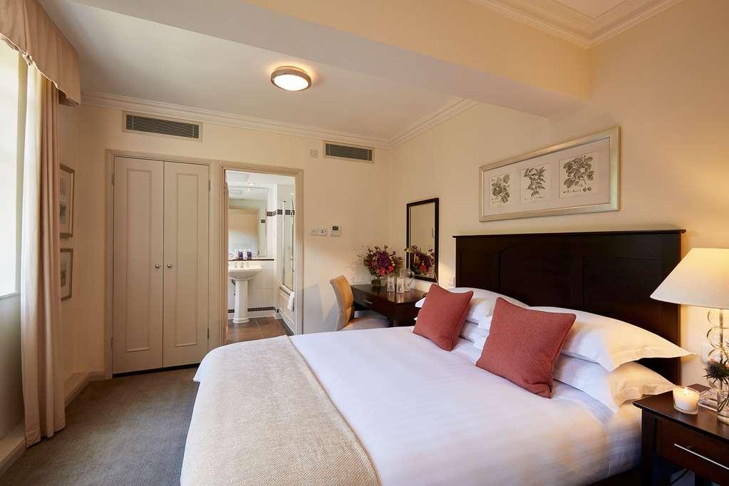 Macdonald Frimley Hall Hotel & Spa Кемберлі Номер фото